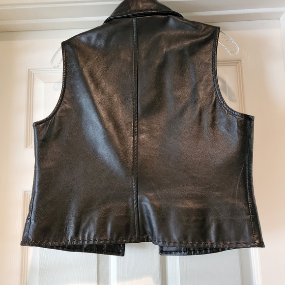 Black Leather Vest - Picture 2 of 8